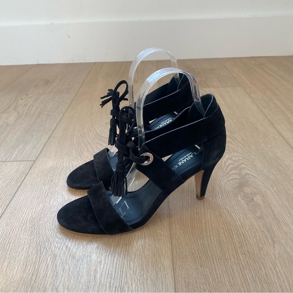 Sclarandis Alice Black Wrap Tassel Heels - Picture 7 of 9